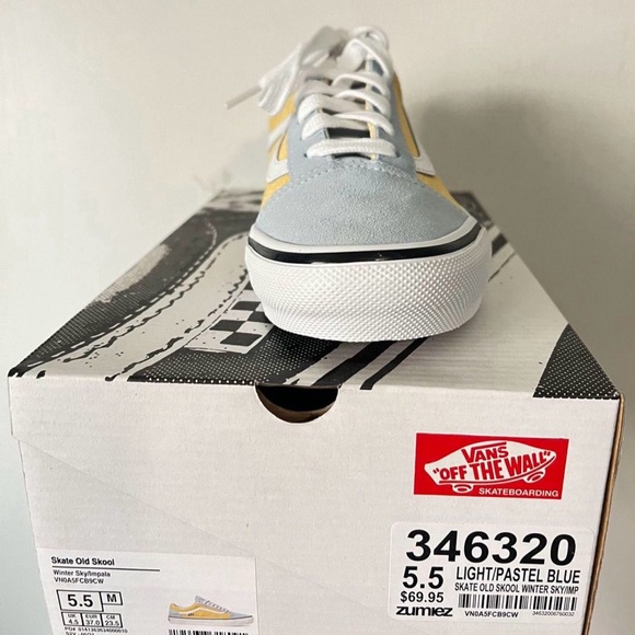 Vans - Picture 2 of 2